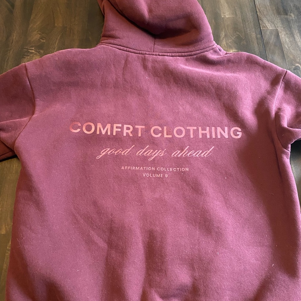 Comfrt Burgundy Hoodie Sweatshirt - Picture 2 of 5